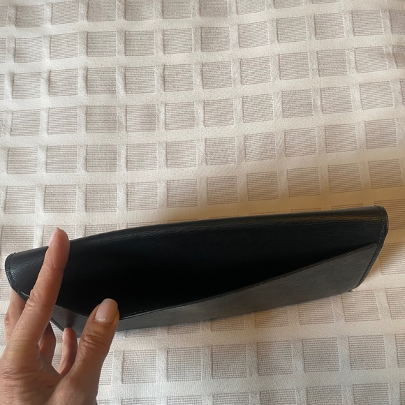 Black Banana Republic Envelope Purse - Picture 8 of 12